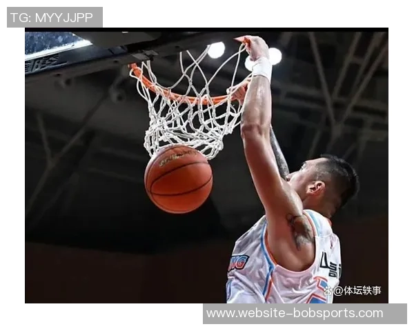 陈林坚：从青涩少年到篮球场上的璀璨明星之路揭秘