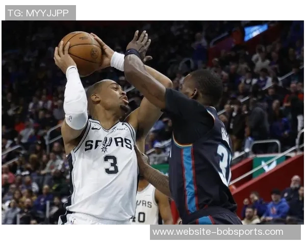 马刺与热火G6巅峰对决争夺总冠军荣耀的关键时刻